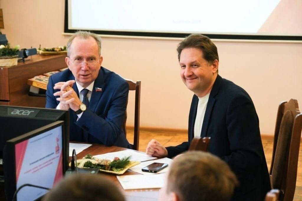 Игорь Седов поздравил астраханцев с Днем российской науки