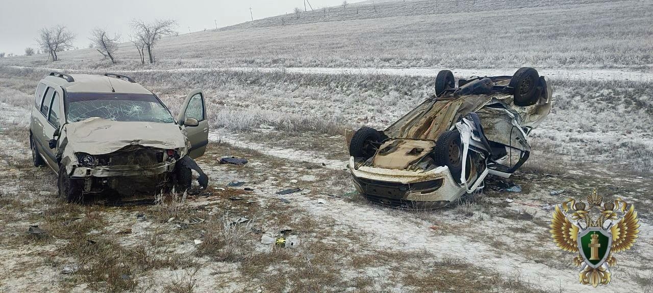 В Калмыкии в ДТП погибли полицейские из Волгоградской области