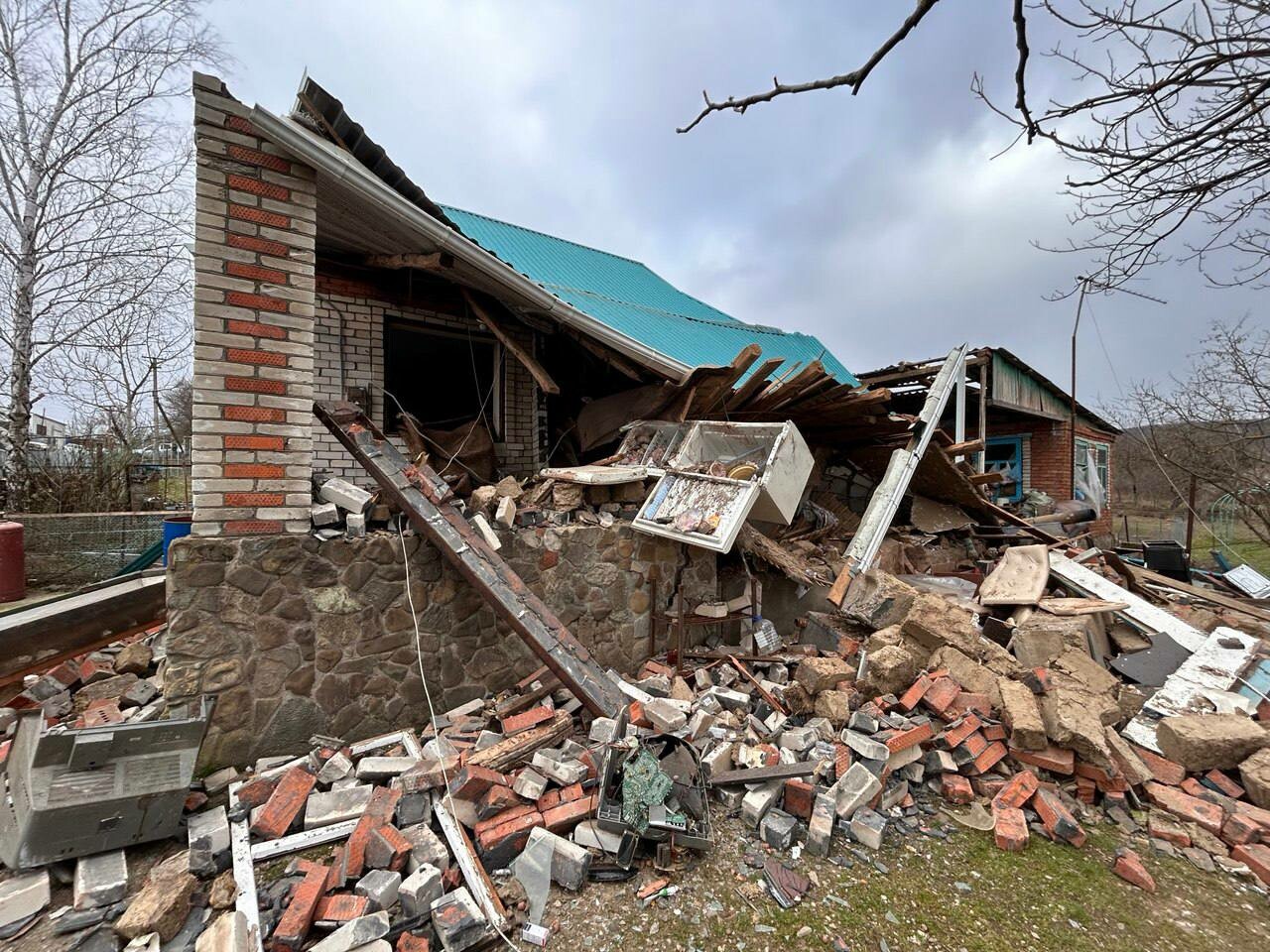 В Северском районе Краснодарского края произошел взрыв газа в жилом доме
