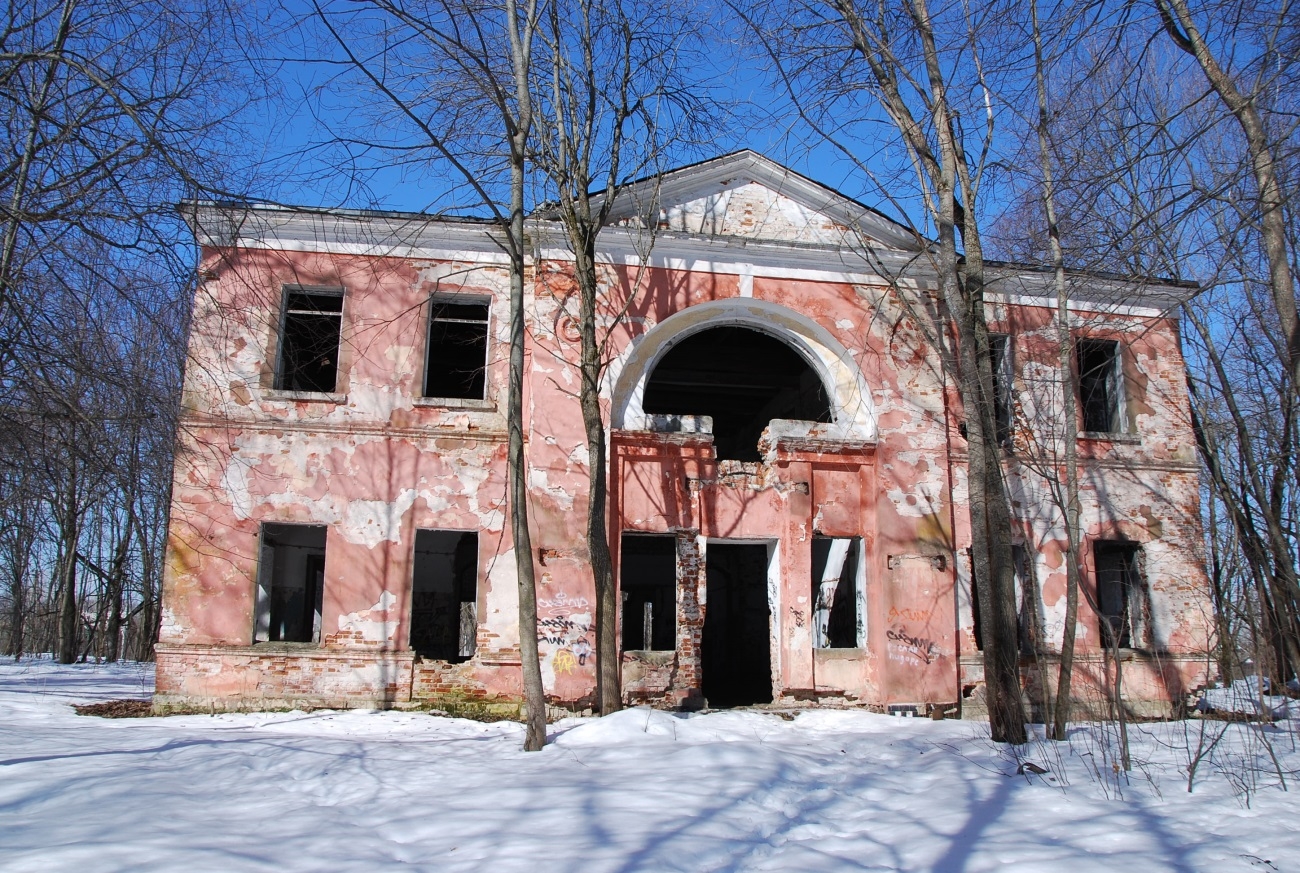 В Подмосковье стартовали льготные торги на усадьбы