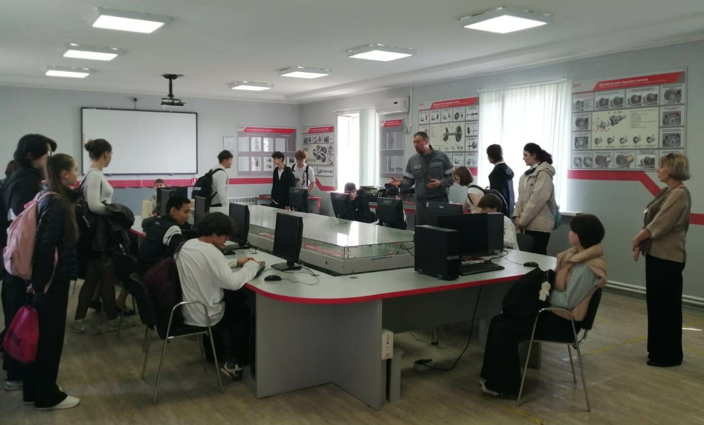 В Астрахани прошел День открытых дверей в вагонном депо Астрахань-2