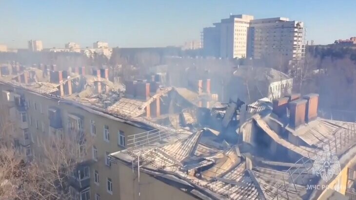 В Жуковском при пожаре в пятиэтажке спасли четырех человек