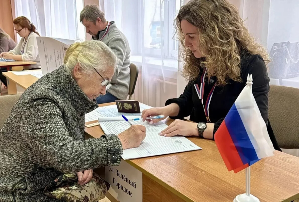 Торжокские пенсионеры массово идут на выборы