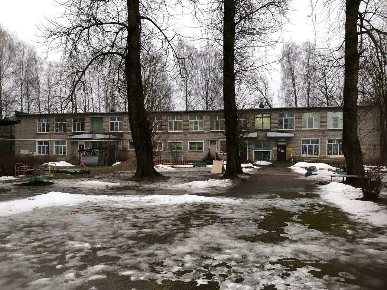 В Старой Руссе и Окуловке взялись за ремонт детских садов