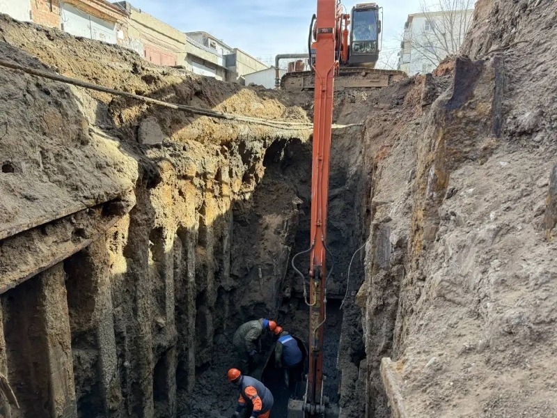 В Астрахани обновляют канализацию 55-летней давности