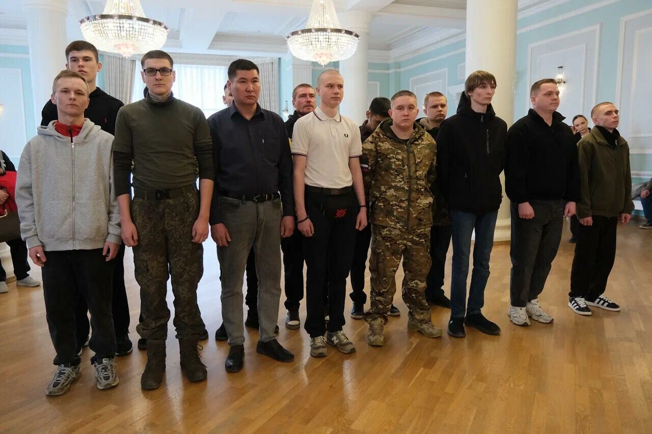 Из Астраханской области 14 бойцов отправятся служить в Войска беспилотных систем