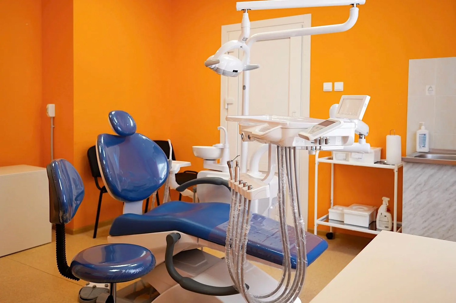 В Шимской ЦРБ заработал детский стоматологический кабинет