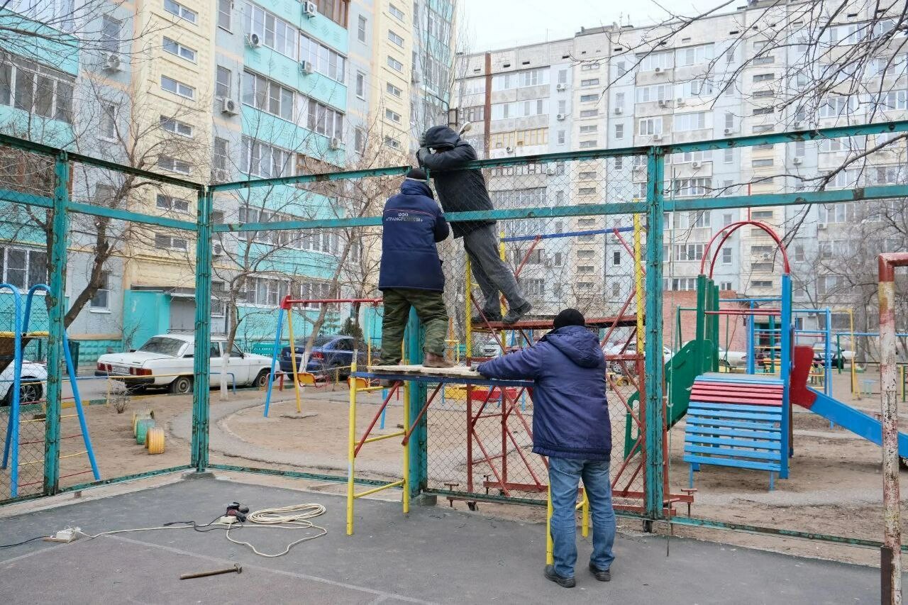 В Астрахани благоустроят спортивное поле на улице Краснодарской