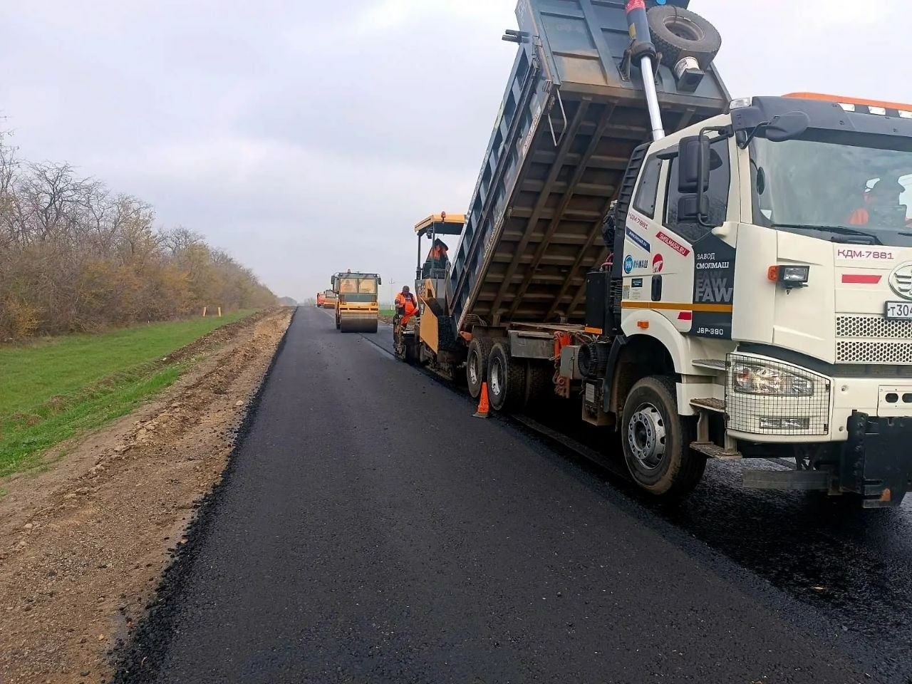 В Ленинградском округе Кубани отремонтируют дорогу за 67 млн рублей