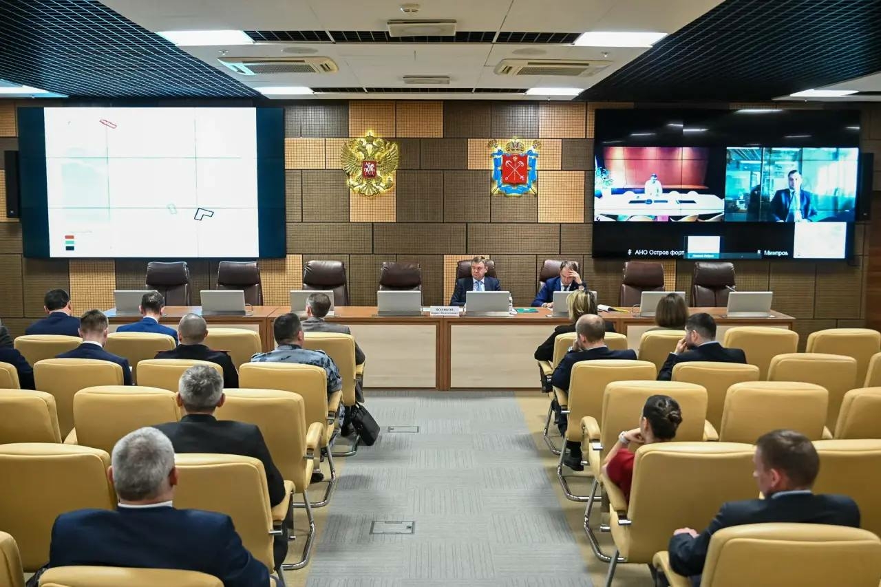 Поляков сообщил о подготовке к военно-морскому салону «ФЛОТ-2026» в Петербурге