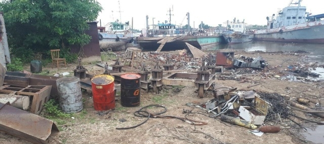 Суд взыскал с астраханца 54 миллиона за порчу почвы у реки Кизань