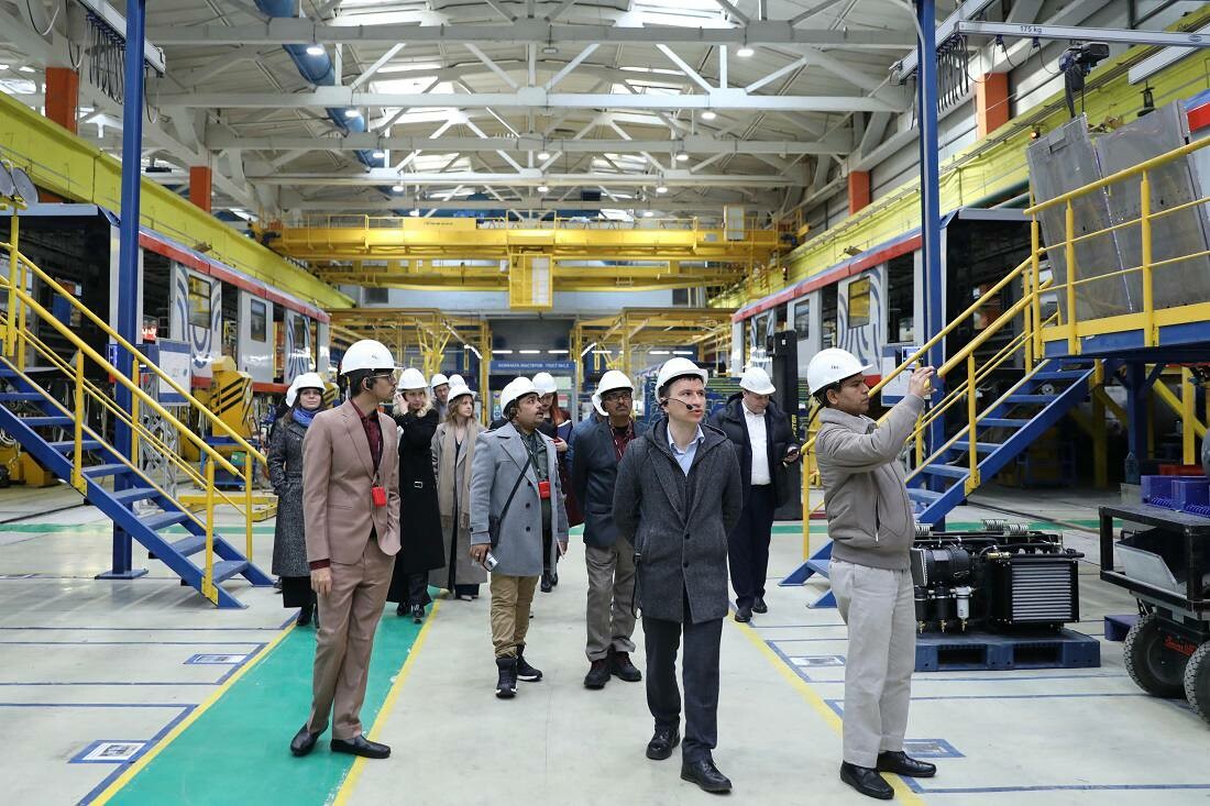 Индийские инженеры начали перенимать опыт производства поездов в Мытищах