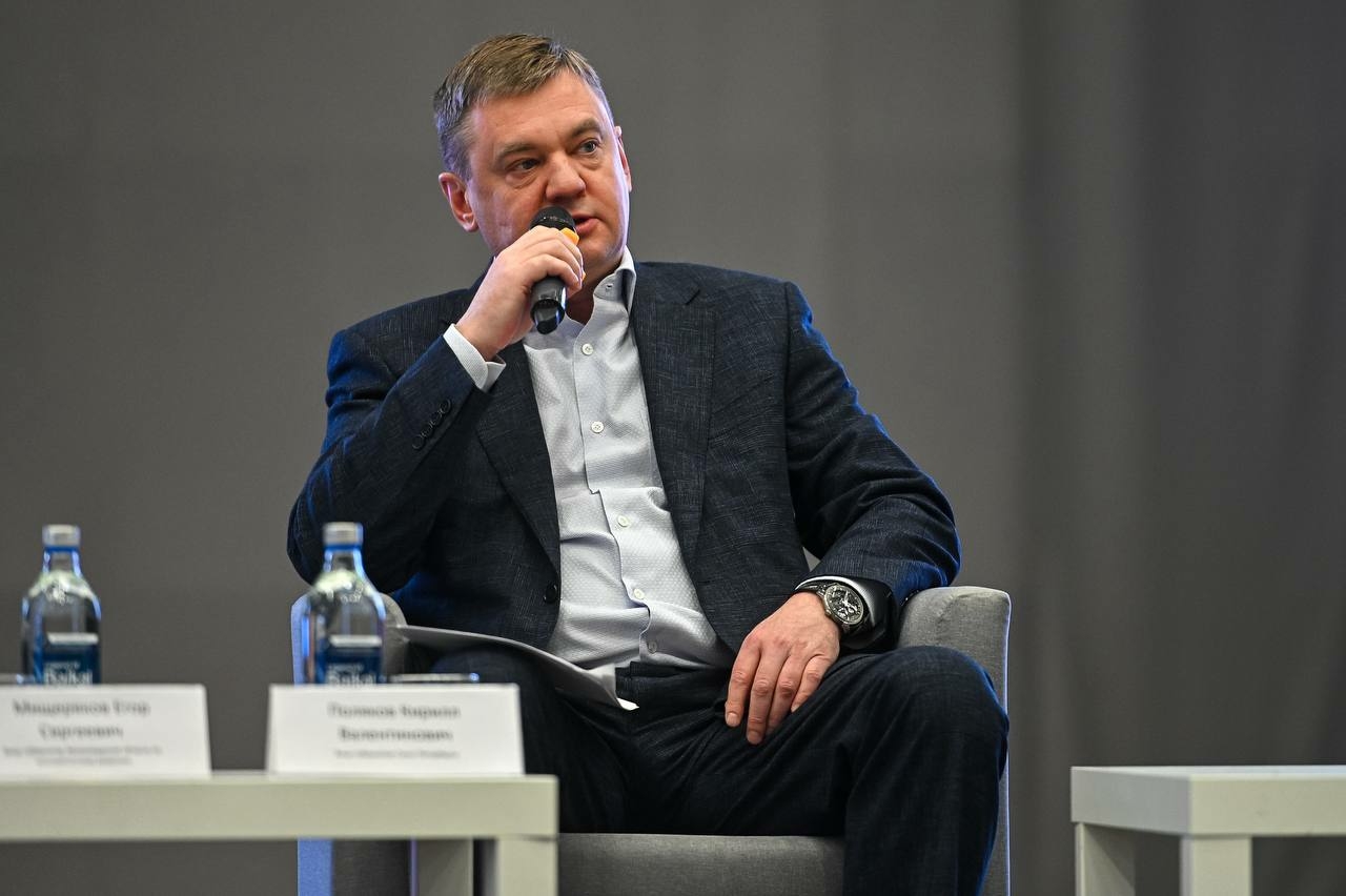 Поляков заявил о росте несырьевого экспорта на 15%