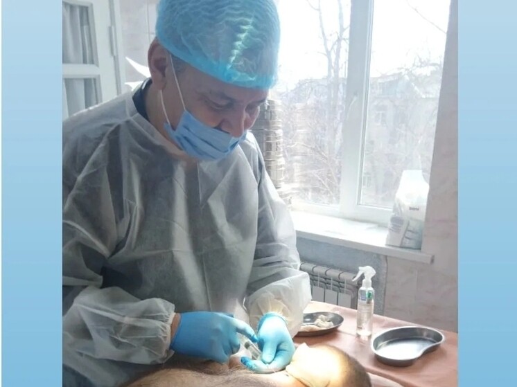 Астраханский хирург вернулся из командировки в ЛНР и рассказал о работе