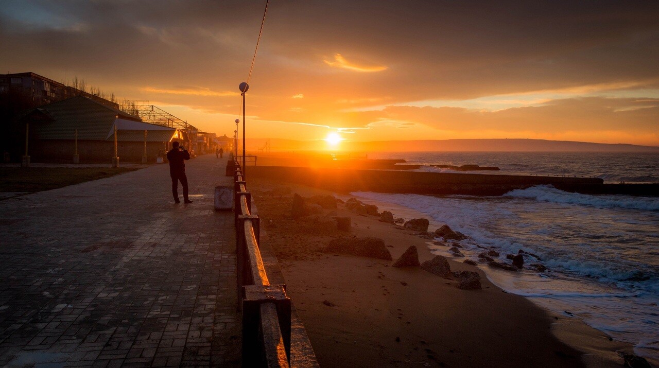 В Крыму утвердили сроки строительства новой трассы к пляжам Евпатории