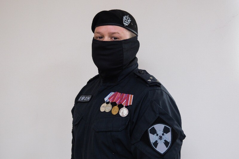 Астраханский омоновец получил медаль «За отвагу» за уничтожение огневой точки