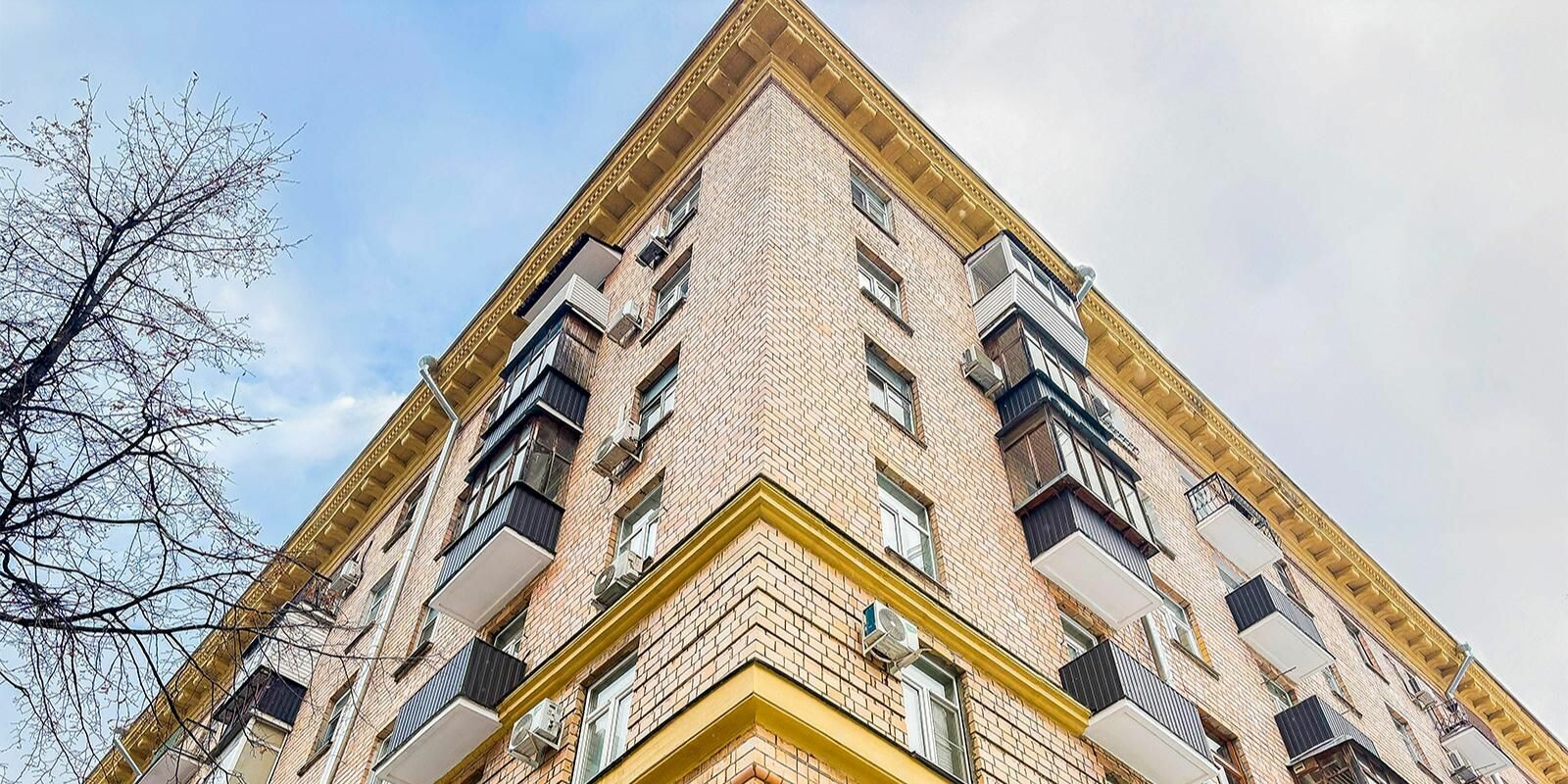 В Москве отремонтировали более 150 домов на улицах, расположенных на месте исторических валов