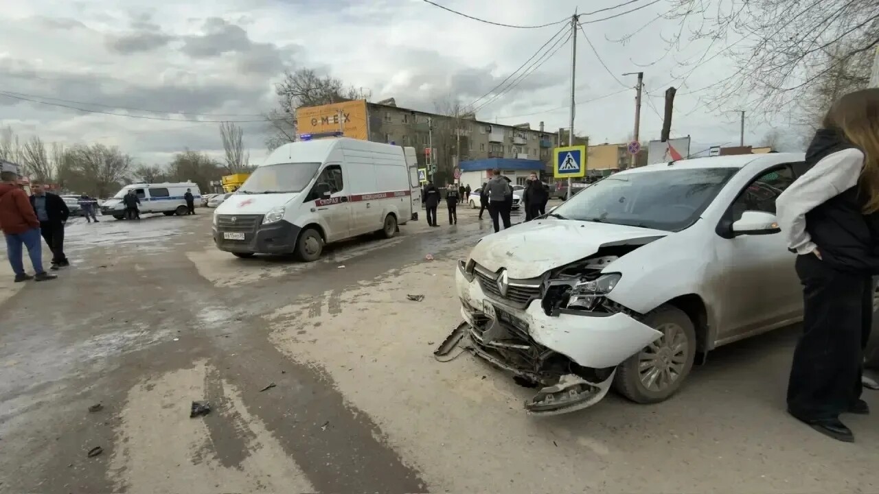 В Ахтубинске произошло ДТП с четырьмя пострадавшими, включая ребенка