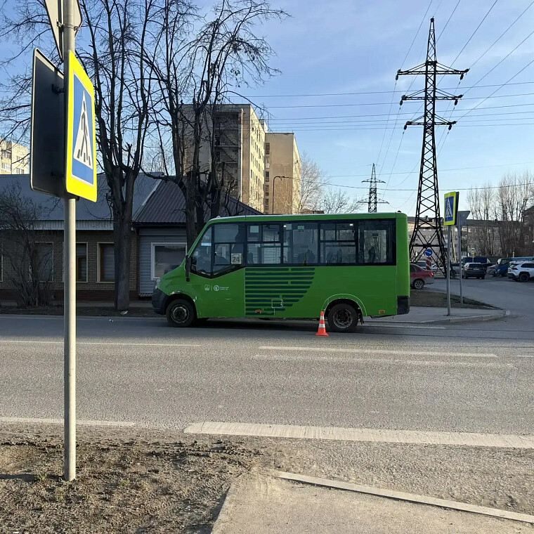 Маршрутка сбила 12-летнего велосипедиста в Тюмени