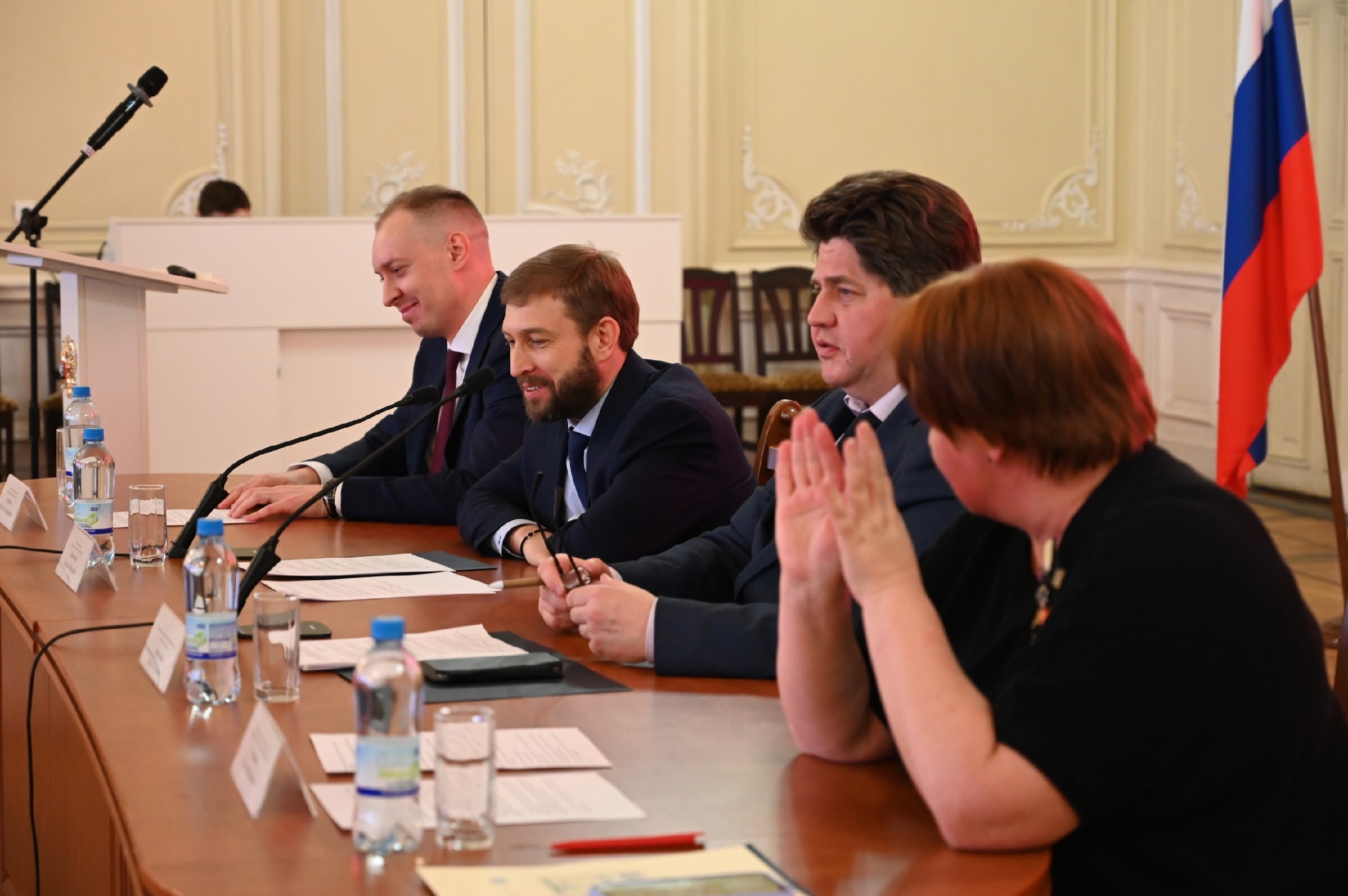 Дмитрий Ваньчков встретился с предпринимателями Петроградского района Петербурга