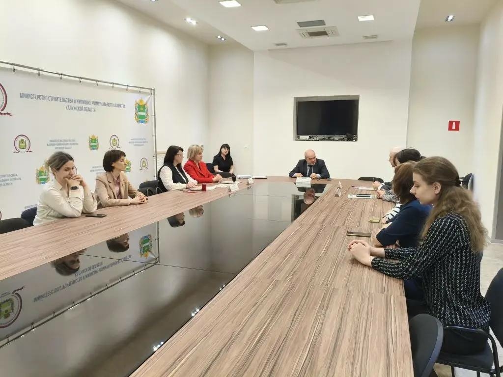 Калужские строители подписали соглашение о соцпартнерстве