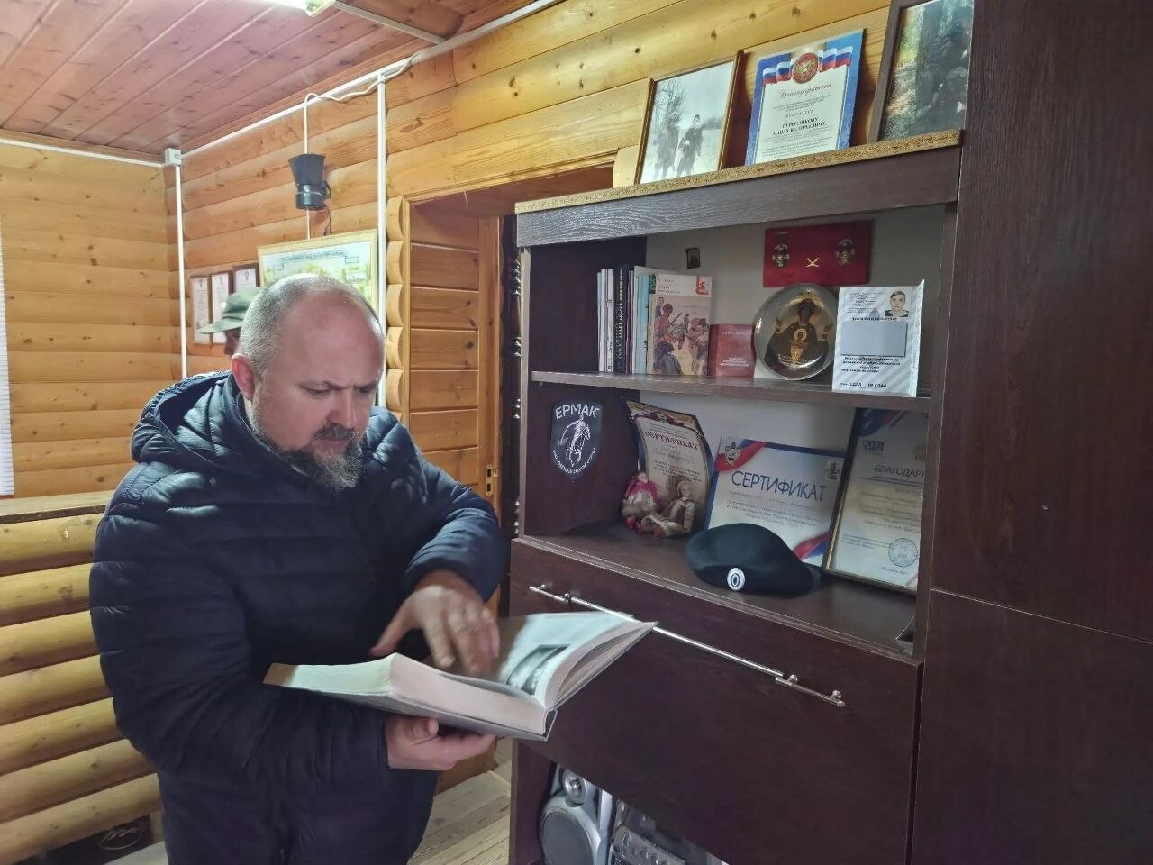 Астраханский ветеран СВО посетил казачью заставу в селе Енотаевка