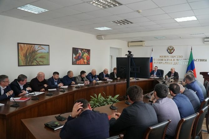 В Дагестане разъяснили порядок получения выплат пострадавшим аграриям