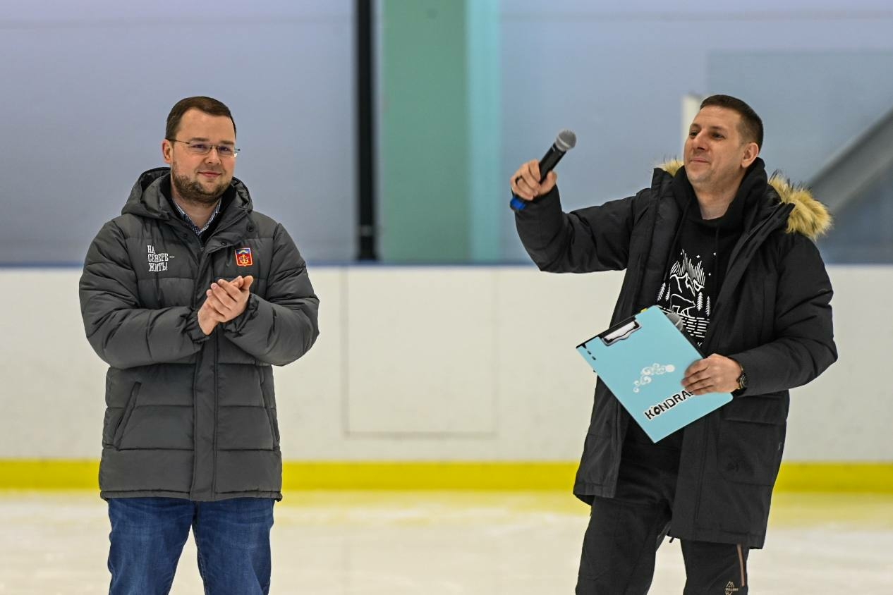 Иван Лебедев поздравил коллектив ледовой арены «Метеор» Мурманска с юбилеем