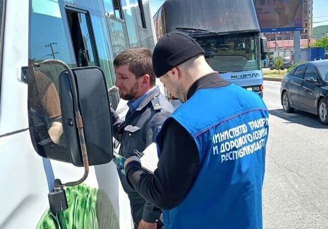 В Махачкале наказали восемь перевозчиков