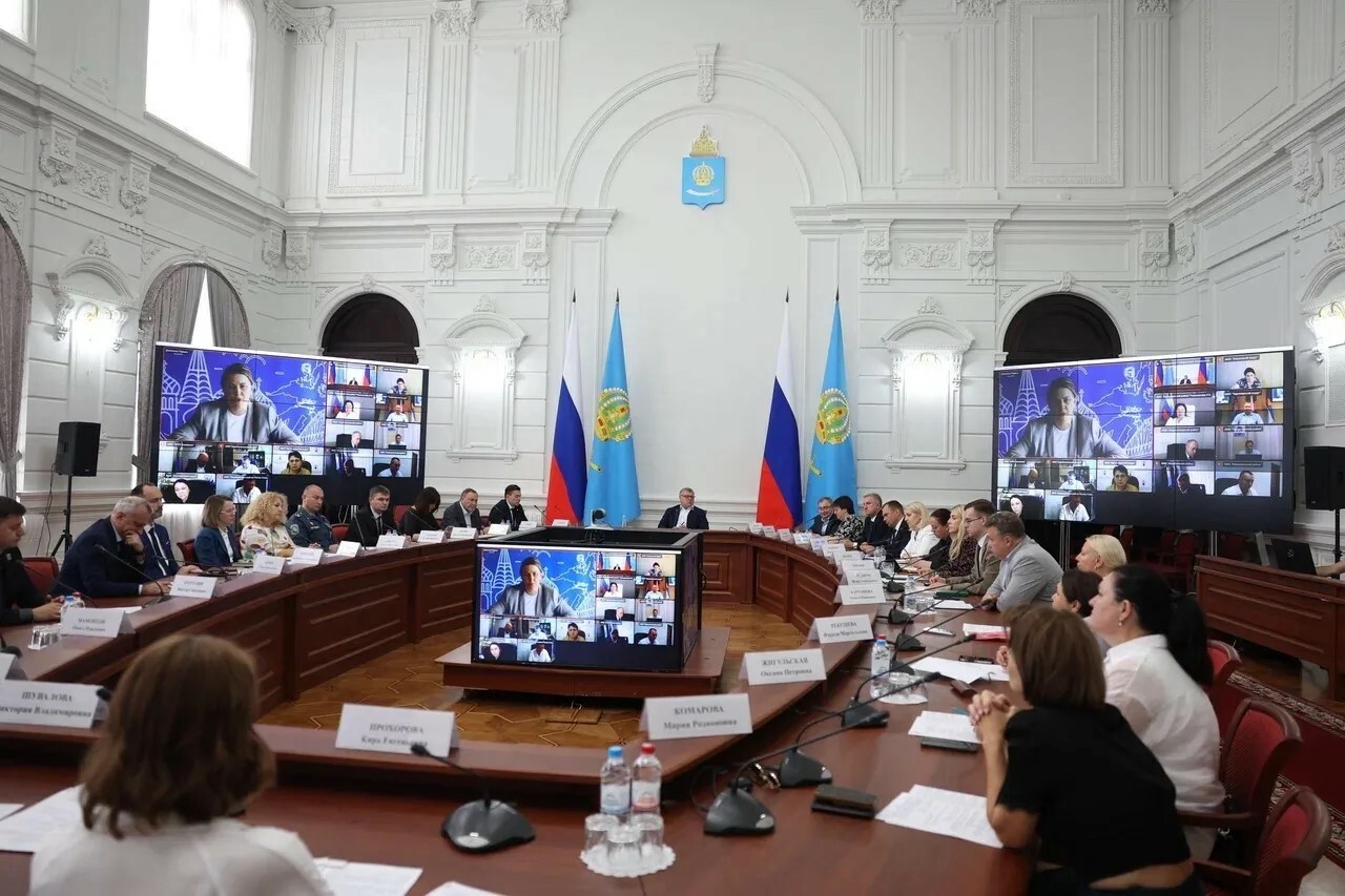 Астраханцев ждут гимнасты и роботы на День молодежи