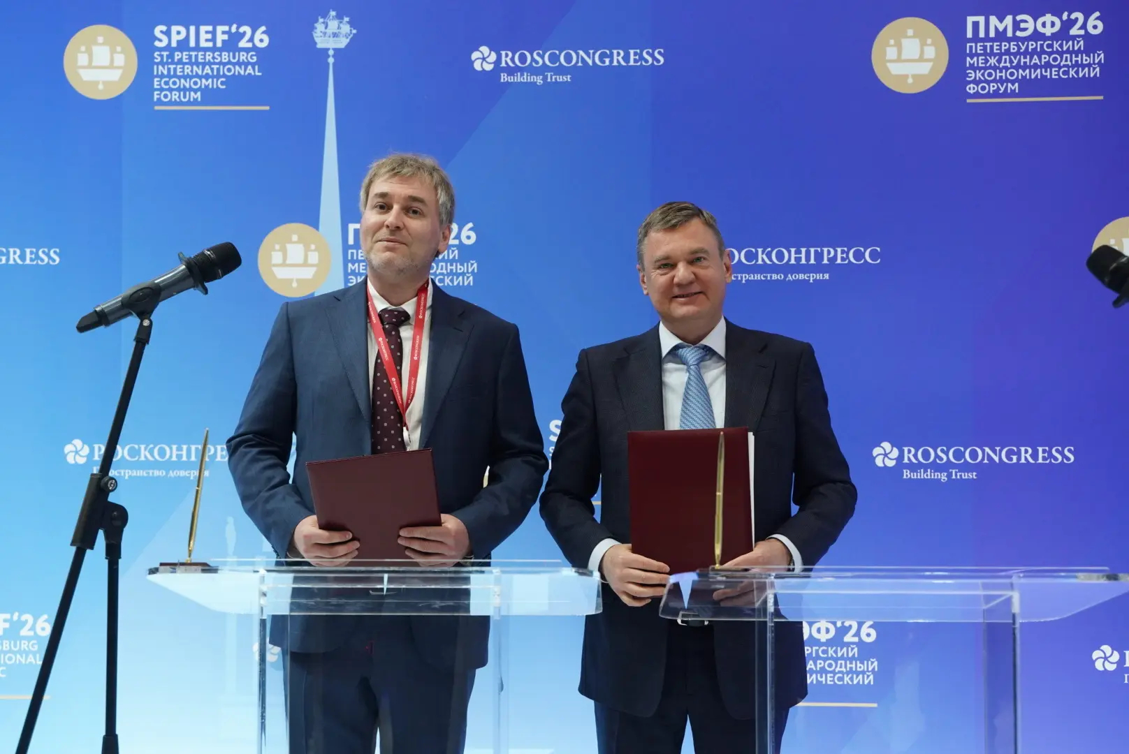Кирилл Поляков подписал соглашения о строительстве технопарков нового поколения на ПМЭФ-2026
