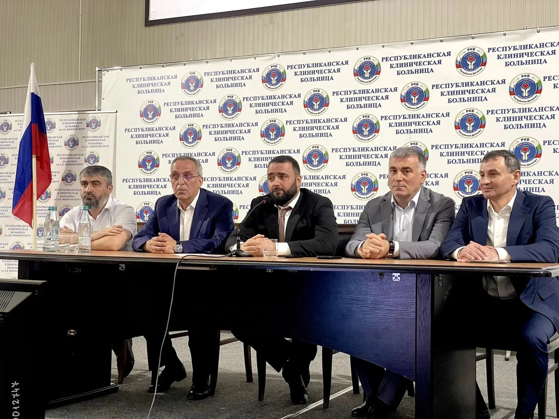 Две главные больницы Дагестана получили новых хозяев кабинетов