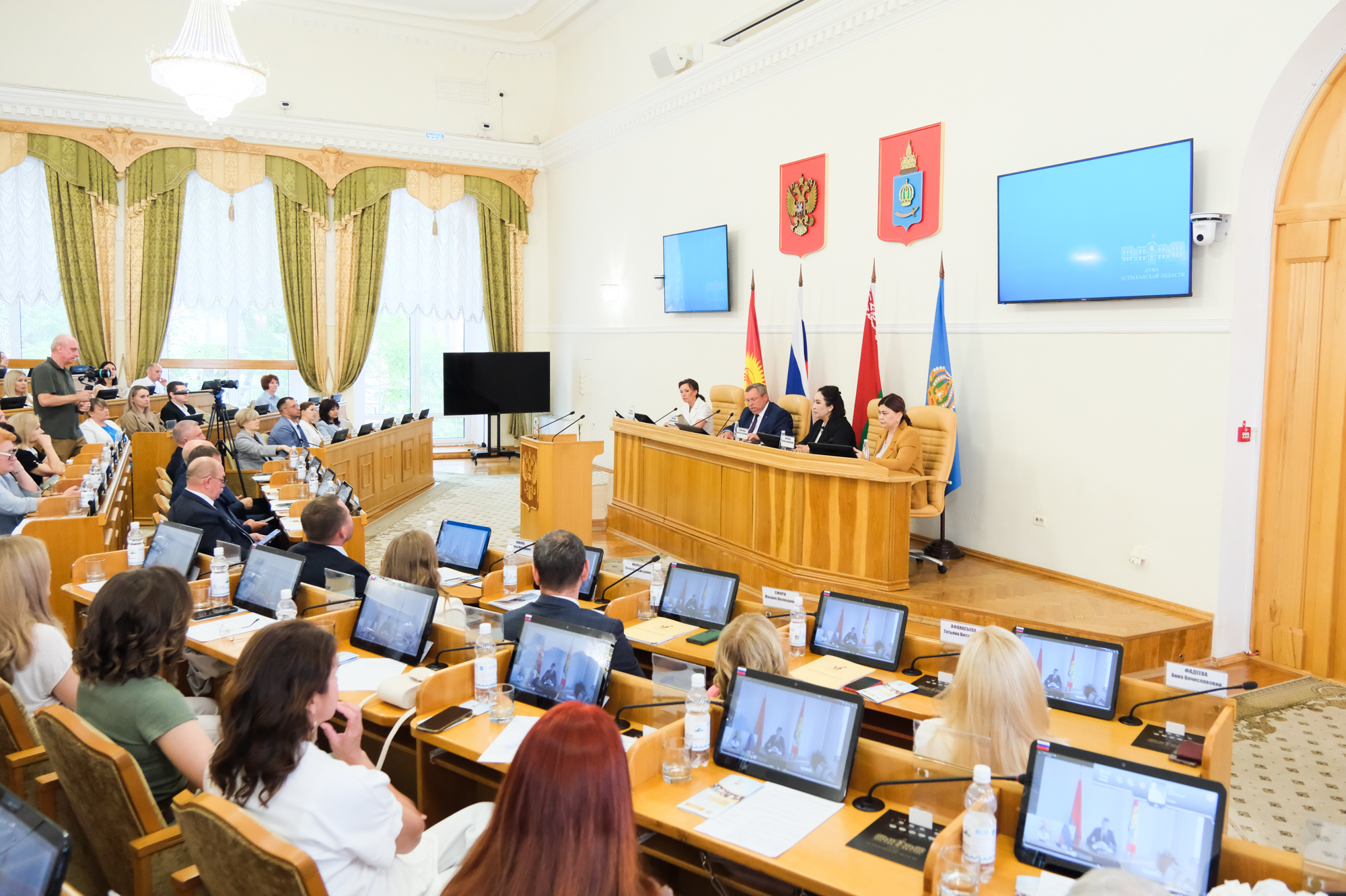 Парламентарии России и стран СНГ объединяют усилия с целью усовершенствования помощи семьям с детьми-инвалидами