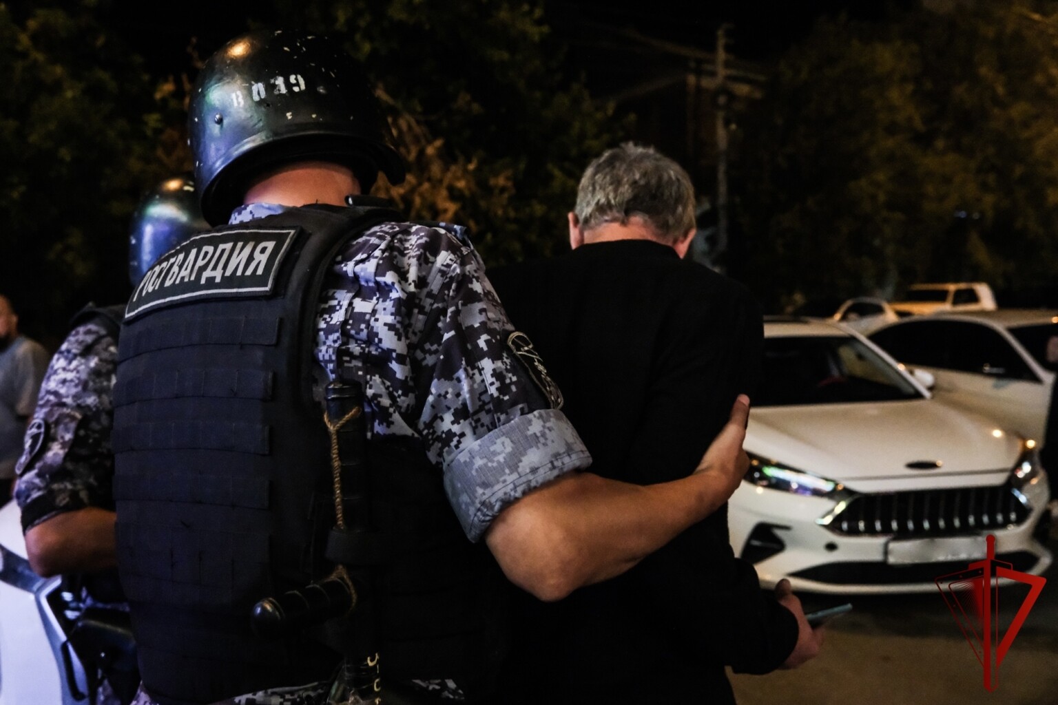Росгвардейцы задержали агрессивного посетителя в заведении Астрахани