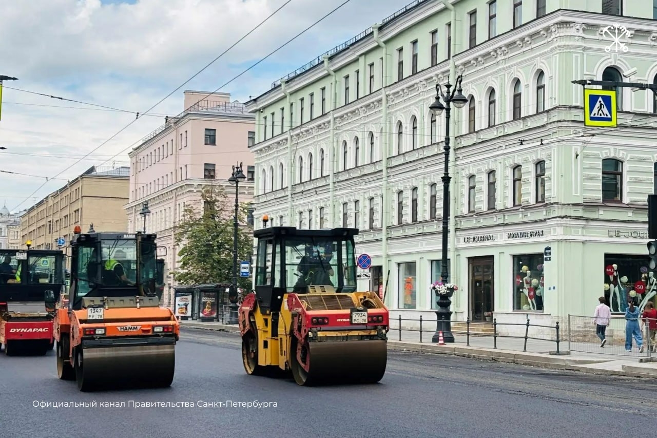 В Петербурге продолжается обновление Невского проспекта