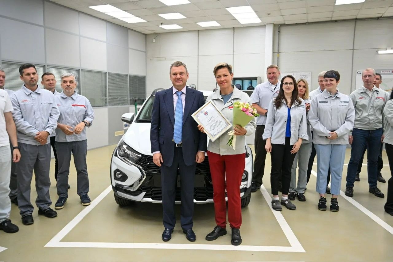 Кирилл Поляков поздравил сотрудников «Автозавода Санкт-Петербург» с юбилеем
