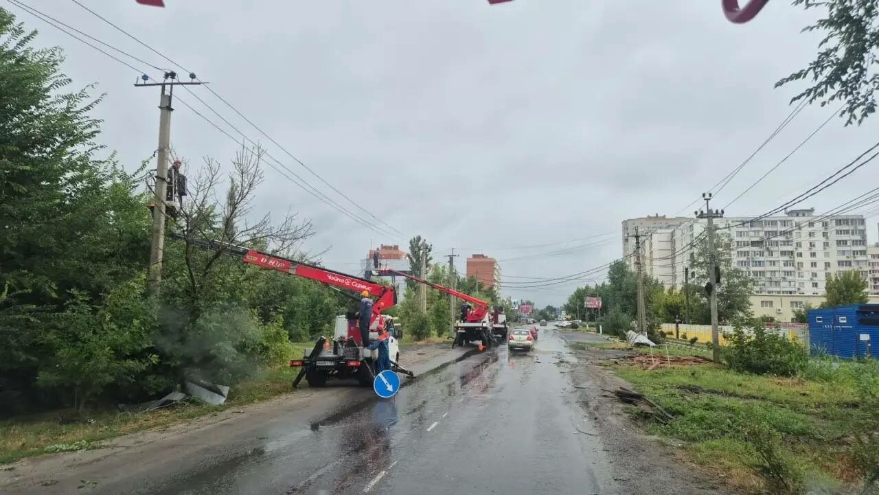 Ураган в Ростовской области оставил одного погибшего и 51 пострадавшего