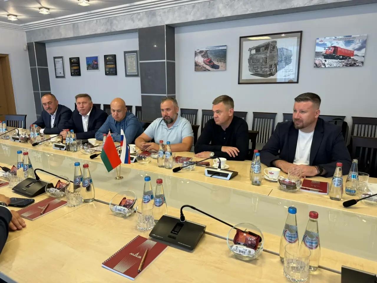 Поляков обсудил в Минске тестирование новых автобусов