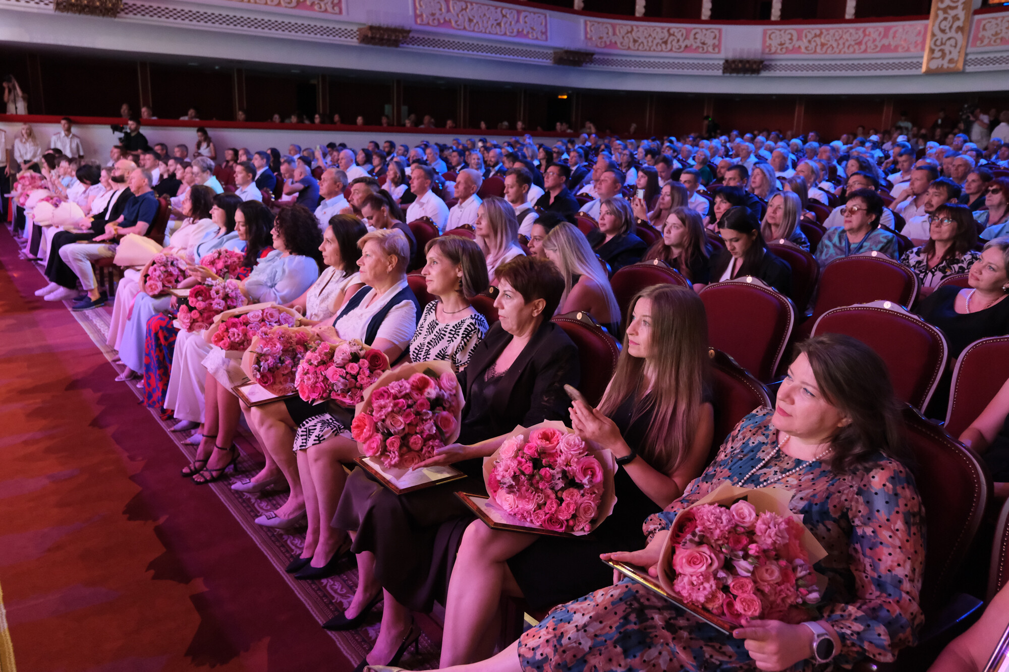 В Астрахани отметили 70 лет Дня строителя