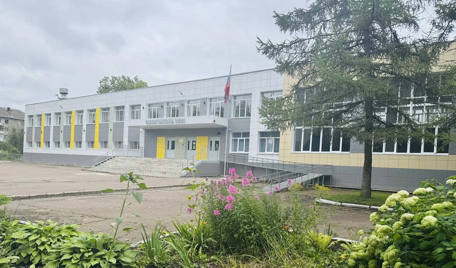 На Новгородчине улучшили электроснабжение в четырех образовательных учреждениях