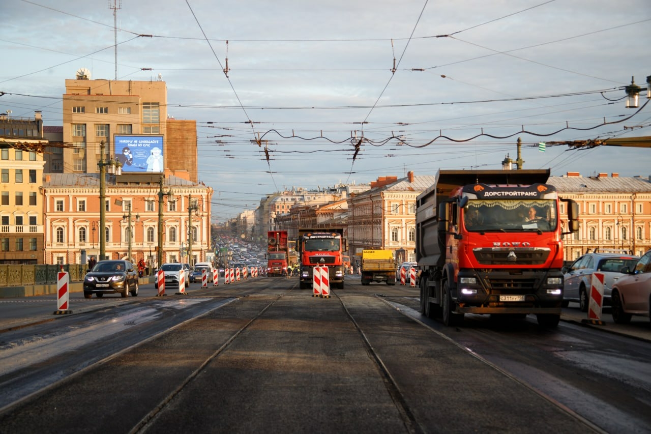 В Петербурге при ремонте Литейного моста используют надежное решение