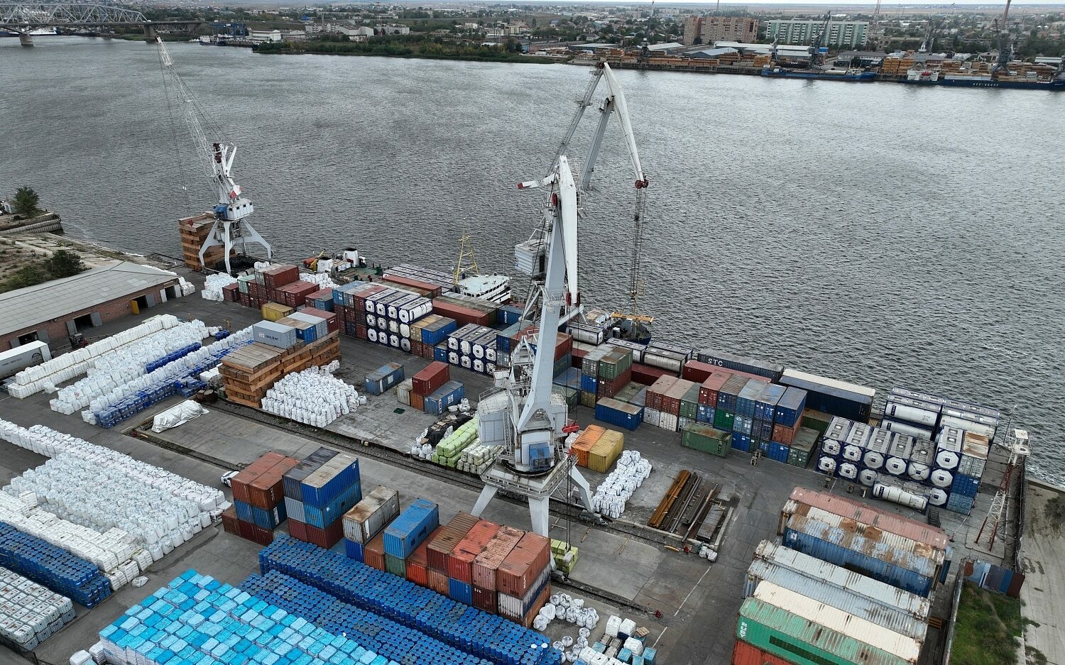 Минтранс изменит систему управления портами Астраханской области