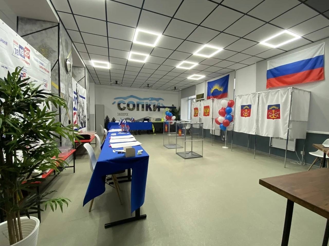 В Мурманской области открылись избирательные участки