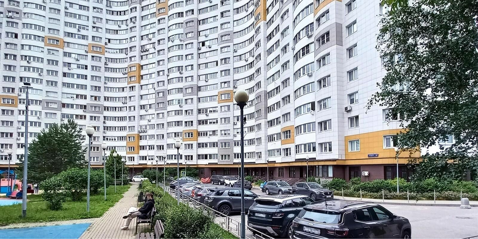 В Коньково выставили на торги три нежилых помещения