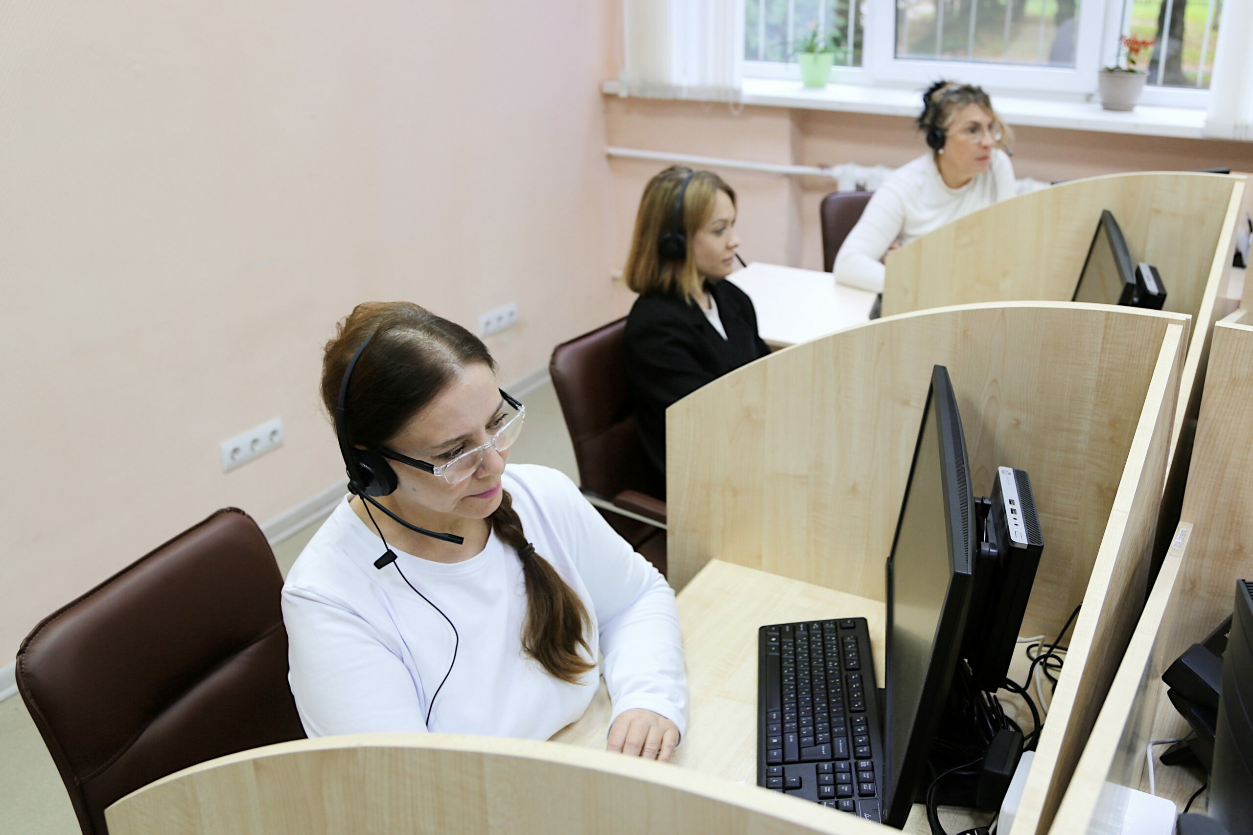 В Великом Новгороде по решению Дронова заработал единый колл-центр для записи к врачам