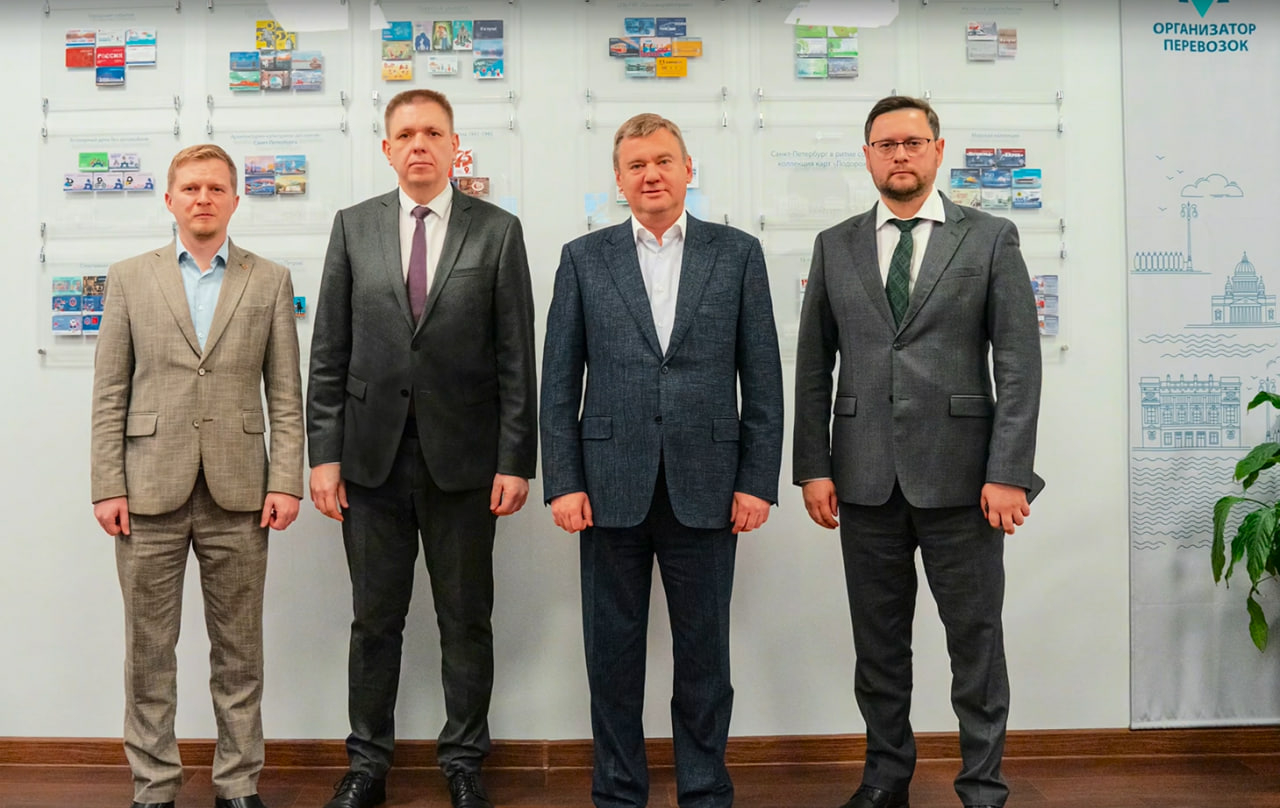 В Петербурге открыли выставку коллекционных карт «Подорожник»