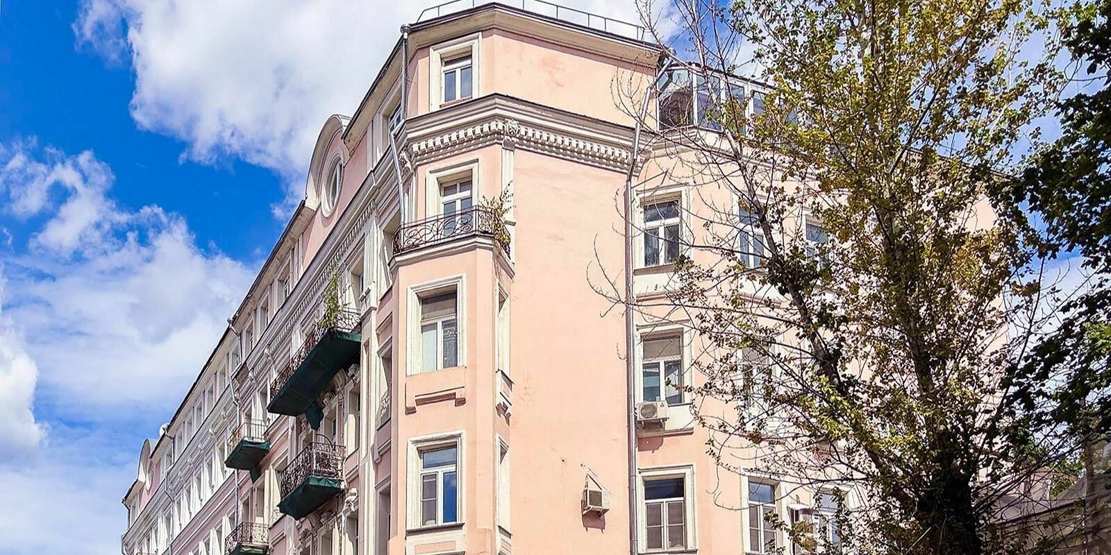 В Москве отремонтируют пять домов в стиле модерн