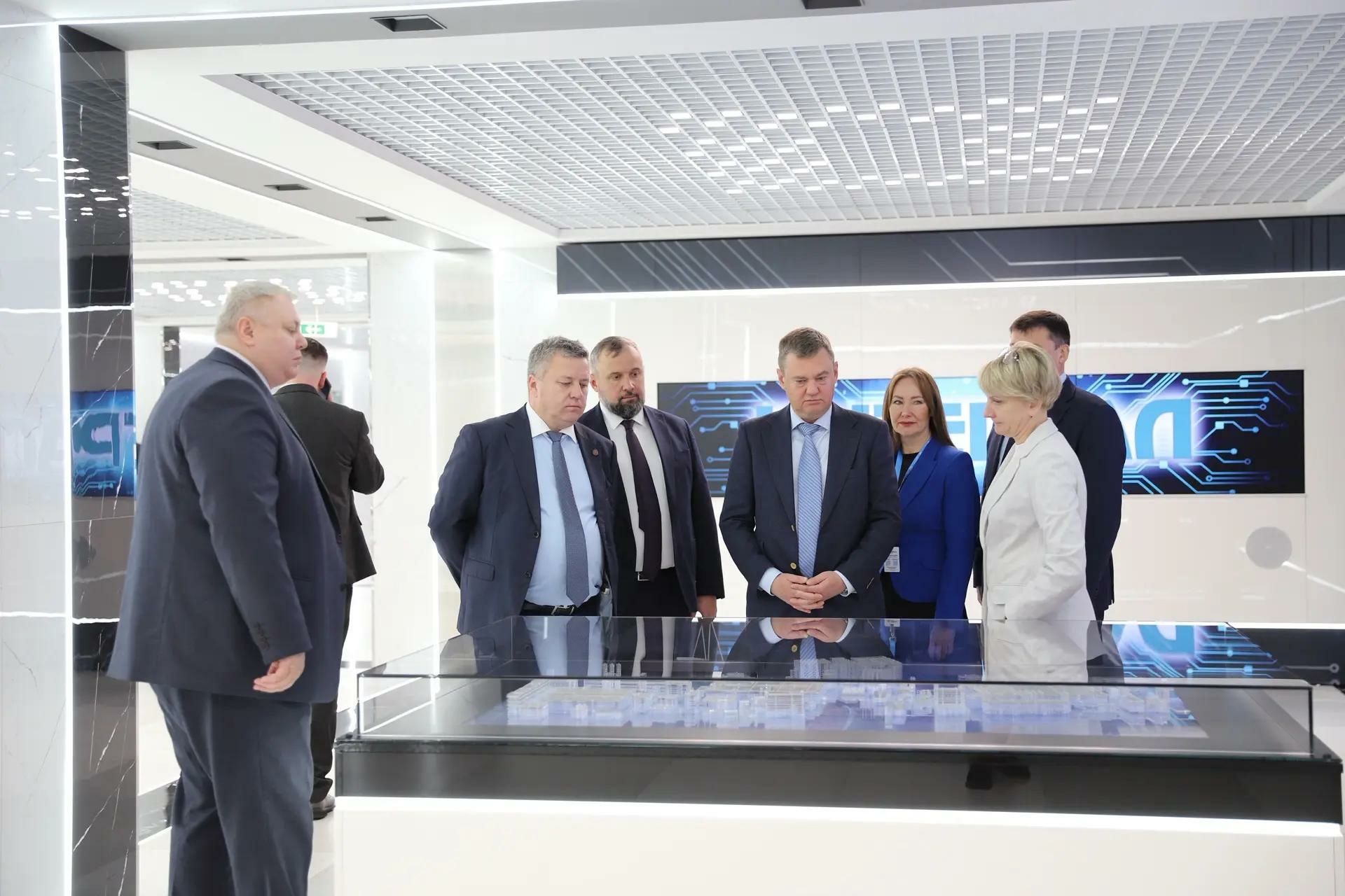Кирилл Поляков посетил минскую компанию «Интеграл»